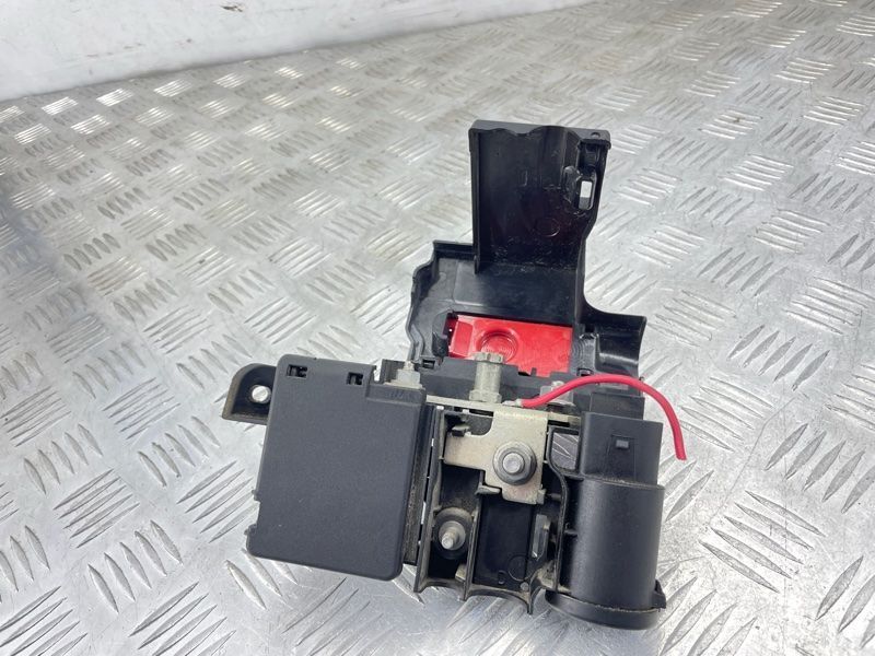 Блок розподільчий 8W0941823 Audi A4 Allroad