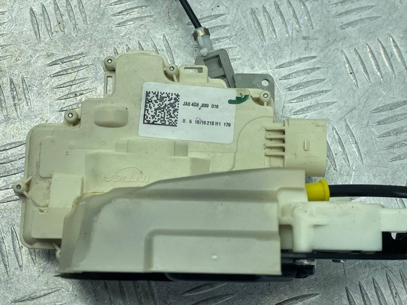 Замок двери 4G8839016 Audi A7