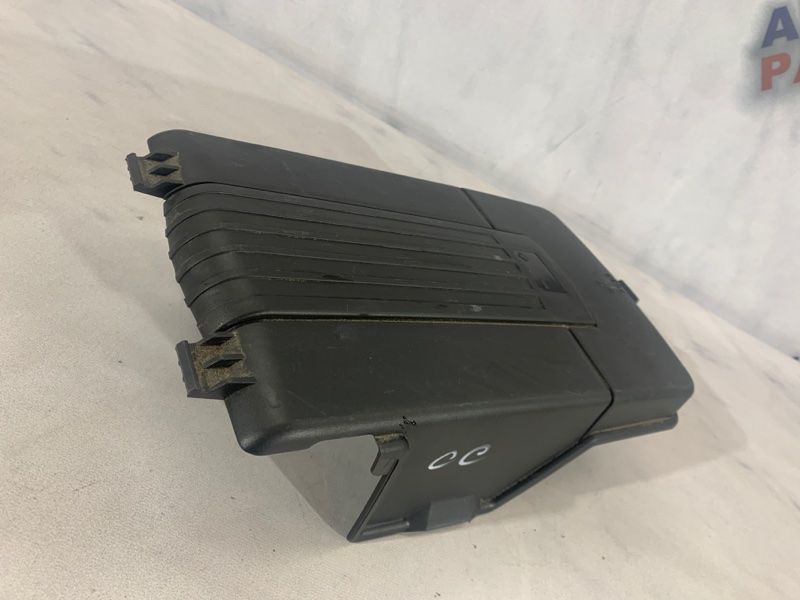 Кришка акумулятора 3C0915443A Volkswagen CC