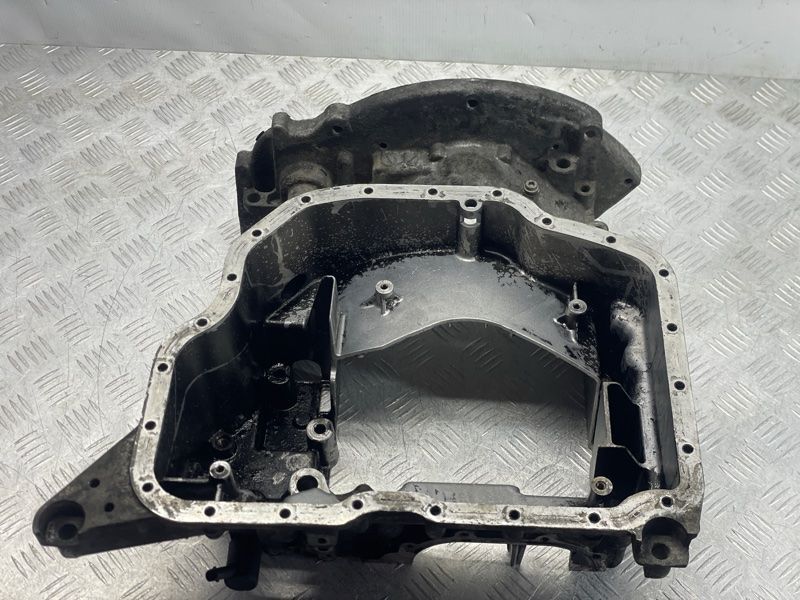 Піддон двигуна масляний верх 059103603BK Audi Q7