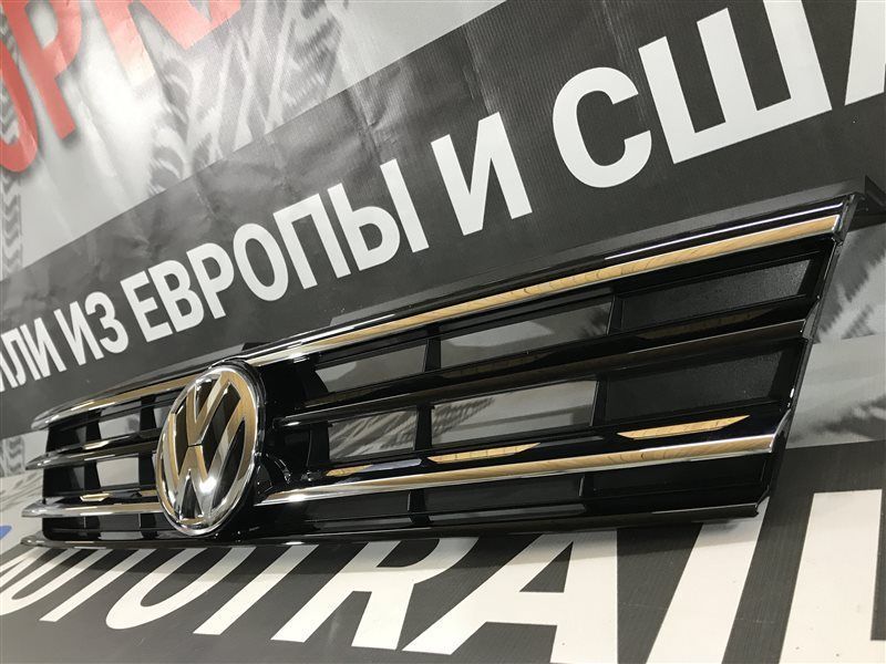Решітка радіатора 5NA853651 Volkswagen Tiguan