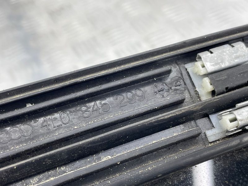 Стекло заднее с обогревом 4L0845299 Audi Q7