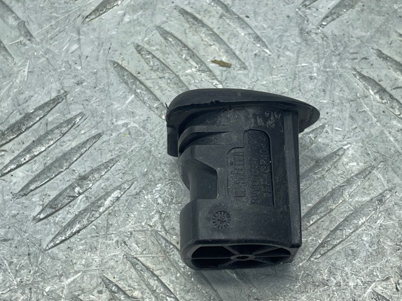 Заглушка 8W0837167 Audi A4 Allroad