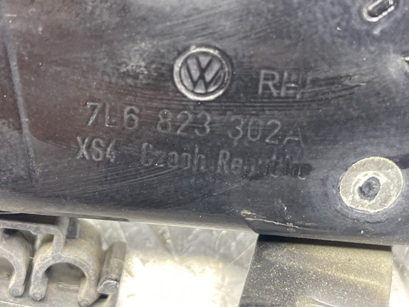 Петля капота 7L6823302A Volkswagen Touareg