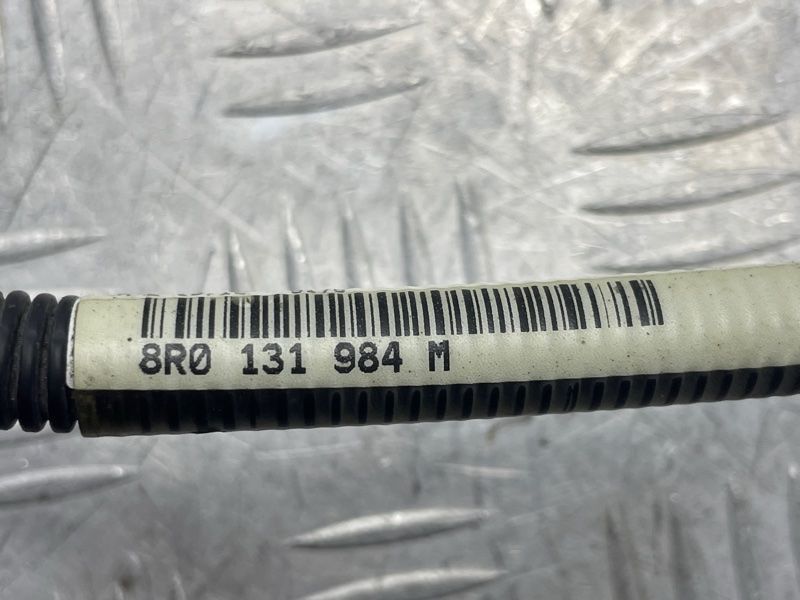 Патрубок 8R0131984M Audi Q5