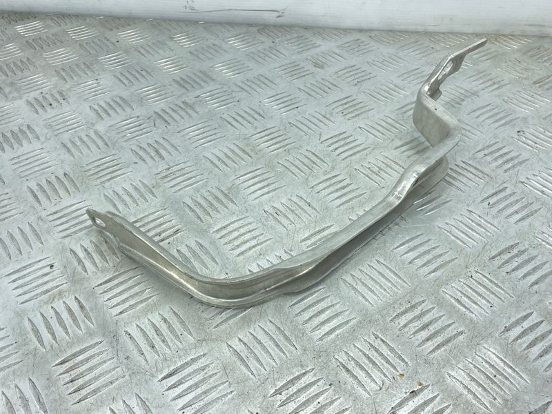 Кронштейн 4K0802348B Audi A6