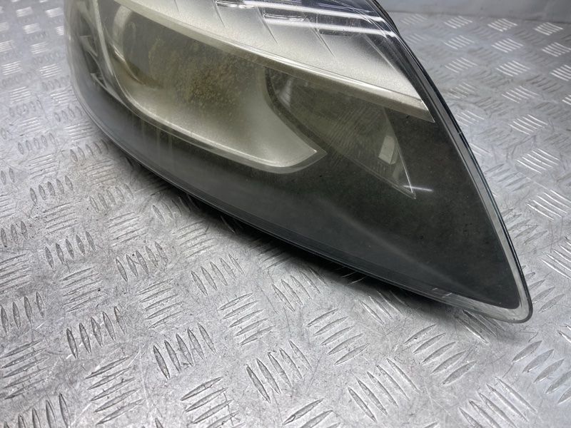 Фара Audi Q7