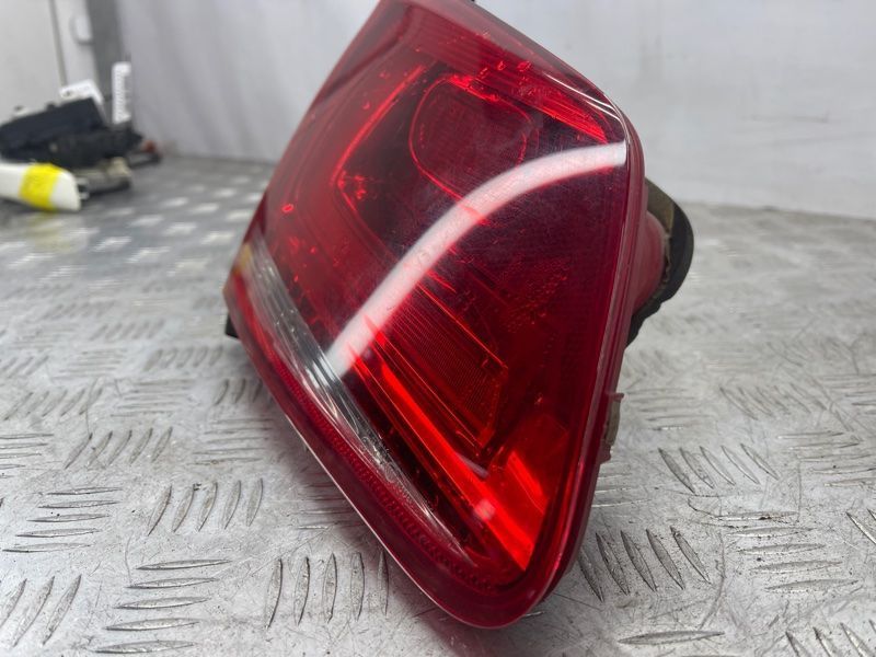 Стоп / ліхтар внутрішній 7P6945093B Volkswagen Touareg