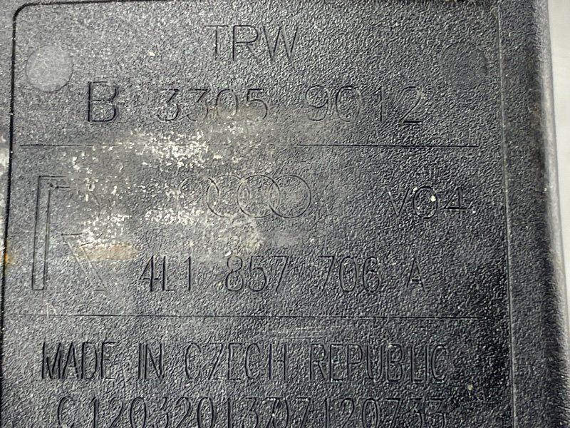 Ремінь безпеки 4L1857706AV04 Audi Q7