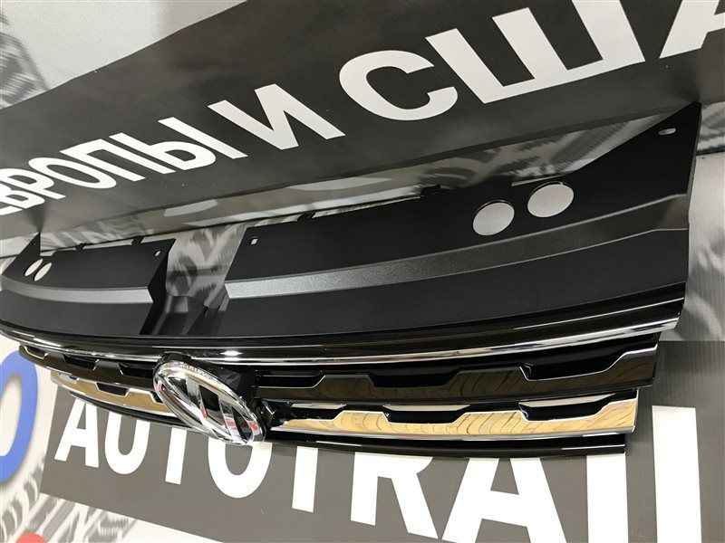 Решітка радіатора 5NA853651 Volkswagen Tiguan