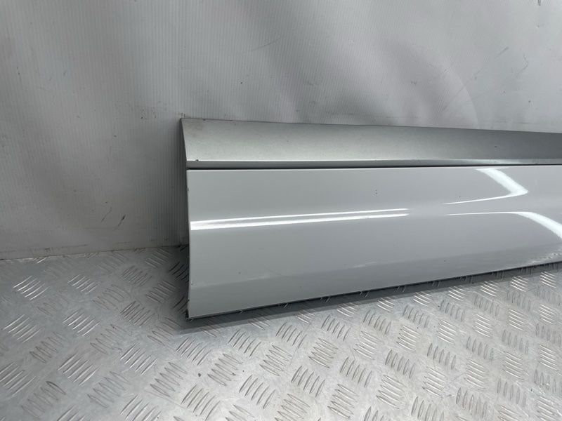 Накладка двери 4M0853960G Audi Q7