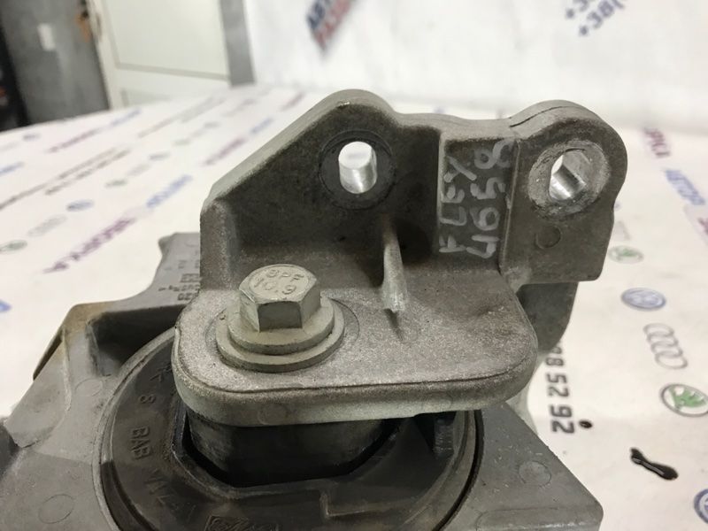 Кронштейн 8G136B033AG Ford Flex