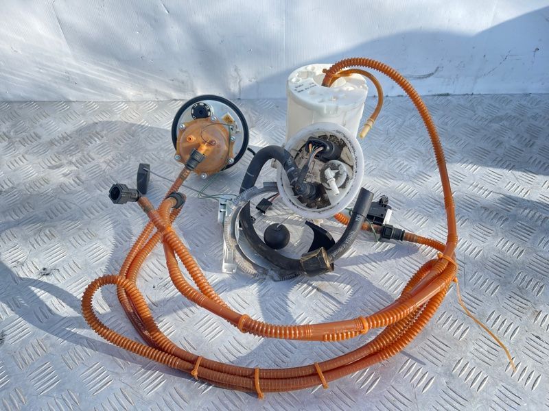 Паливний насос 7L8919679C Volkswagen Touareg