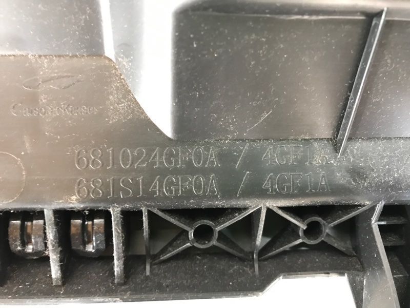 Бардачок / ящик для речей 681024GF0A Infiniti Q50