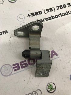 Петля двери верхняя 3C4833401D Volkswagen CC