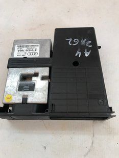 Интерфейс модуля аудио 8T0035785A Audi A4 Allroad