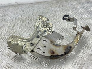 Кронштейн глушника 31422214 Volvo XC90