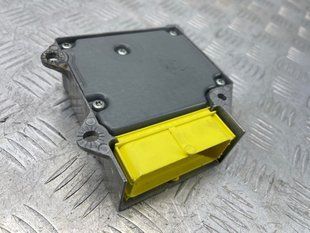 Блок керування подушками безпеки / SRS 4L0910655A Audi Q7