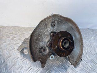 Поворотный кулак / Цапфа с подшипником 8R0505432F Audi Q5