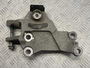 Кронштейн опори двигуна Ford Edge