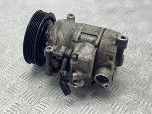 Компресор кондиціонера 4G0260805A Audi A6