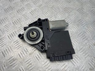 Блок управления двери 31674755 Volvo XC60