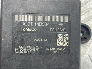 Блок управления двери Ford Fusion