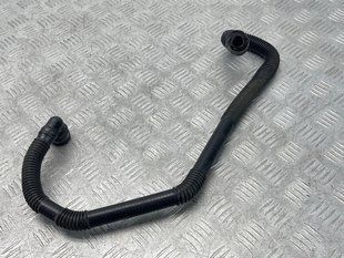 Трубка насоса вторинного повітря 4M0133817J Audi Q7