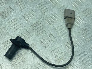Датчик положения коленвала 0261210262 Volkswagen Touareg