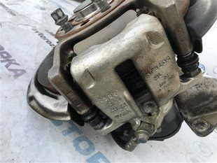 Суппорт тормозной 5N0615403 Volkswagen CC