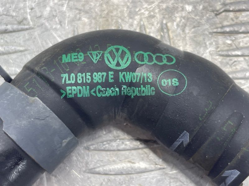 Патрубок 7L0815987E Audi Q7