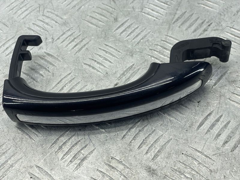 Ручка дверей зовнішня 4L0837205C Audi Q7