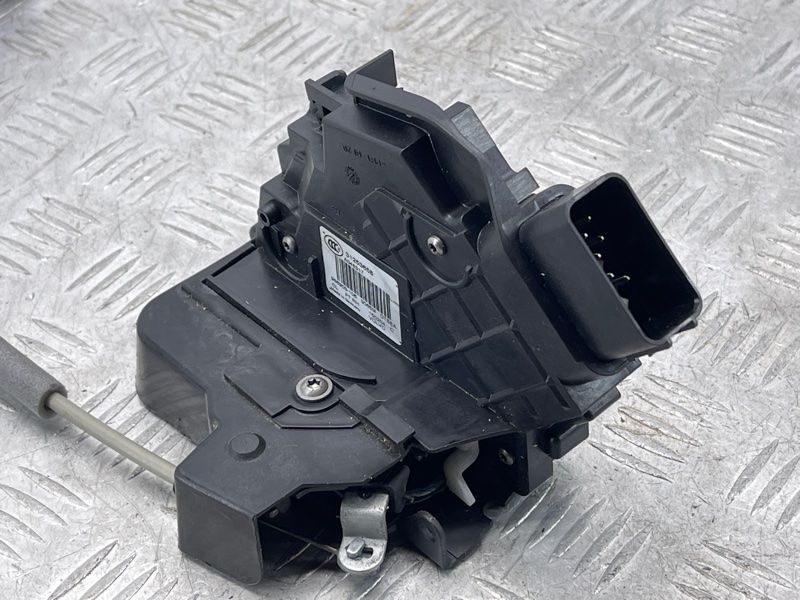 Замок дверей 31253658 Volvo XC60