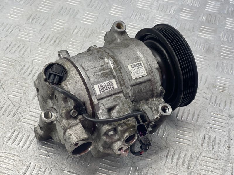 Компрессор кондиционера 4G0260805A Audi A6