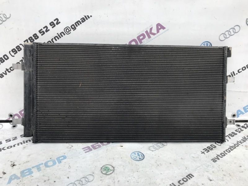 радиатор кондиционера 4G0260401B Audi A7