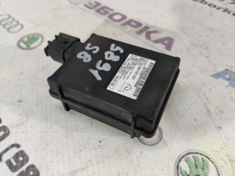 Блок керування системи відкривання воріт гаража 4G0907410A Audi S8