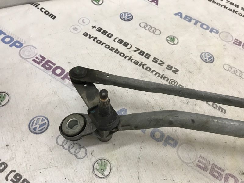 Кріплення склоочисника з електромотором 7P0955023 Volkswagen Touareg