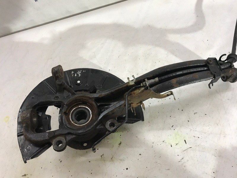 Поворотний кулак / цапфа 7P6407245A Volkswagen Touareg