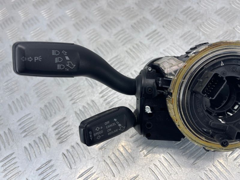 Блок підкермових перемикачів 4F0953549F Audi Q7