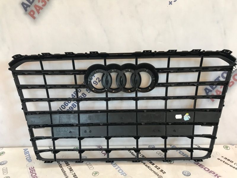Решітка радіатора 4H0853651AL Audi A8