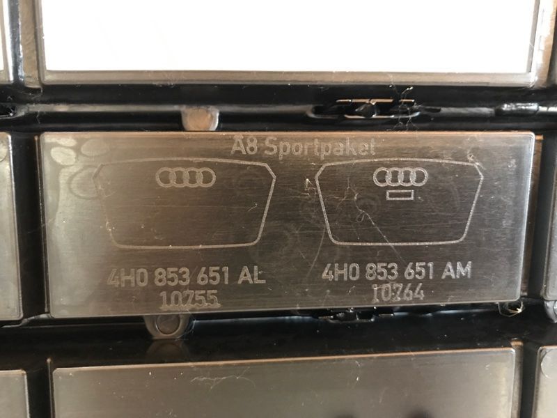 Решітка радіатора 4H0853651AL Audi A8