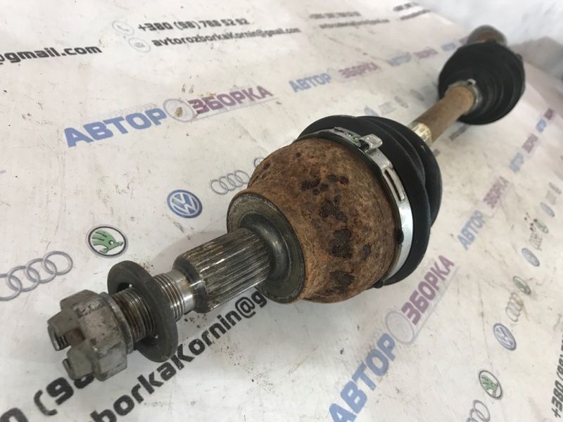 Піввісь CV613B436TC Ford Escape