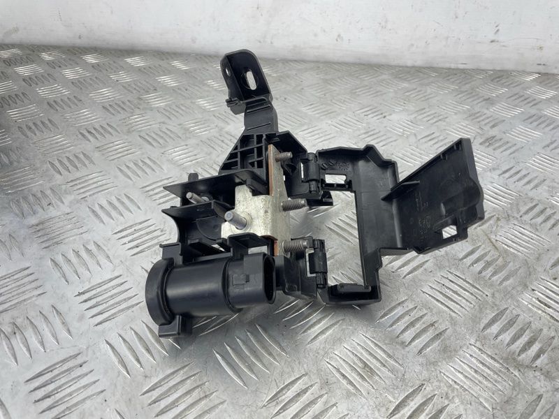 Блок розподільчий 80a941823a Audi Q5