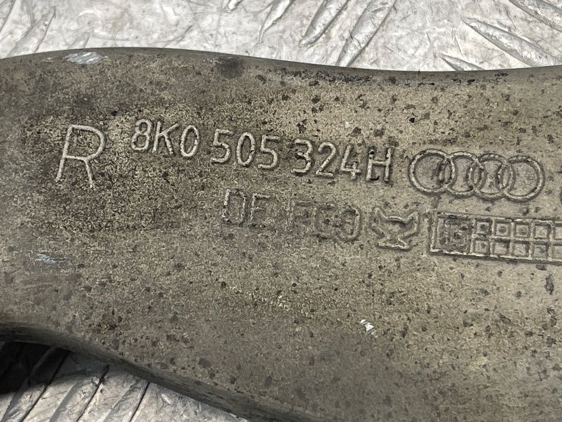Важіль задньої підвіски поперечний верхній правий 8K0505324H Audi A7 Audi A4, Audi A4 Allroad, Audi A5, Audi A6, Audi A7, Audi A8, Audi Q5, Audi RS5, Audi RS7, Audi S4, Audi S5, Audi S6, Audi S7, Audi S8, Audi SQ5