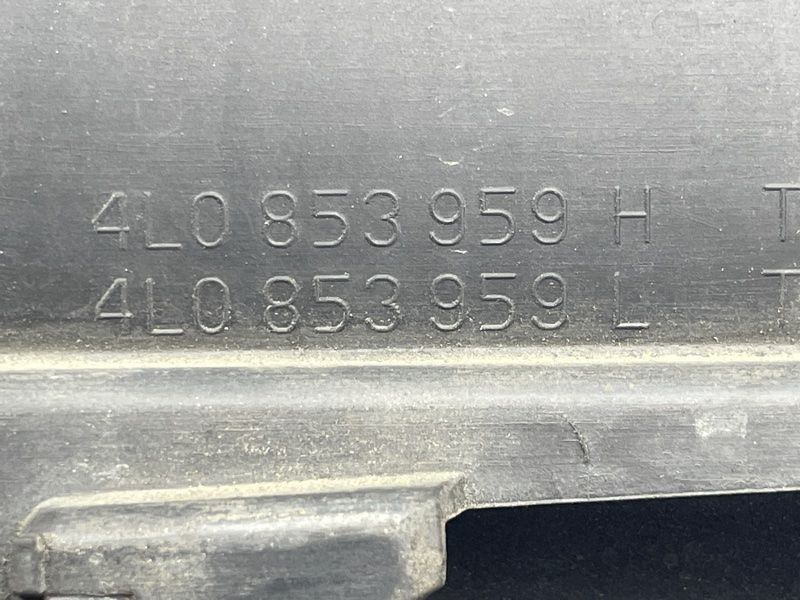 Накладка двери передняя левая 4L0853959Q Audi Q7 Audi Q7