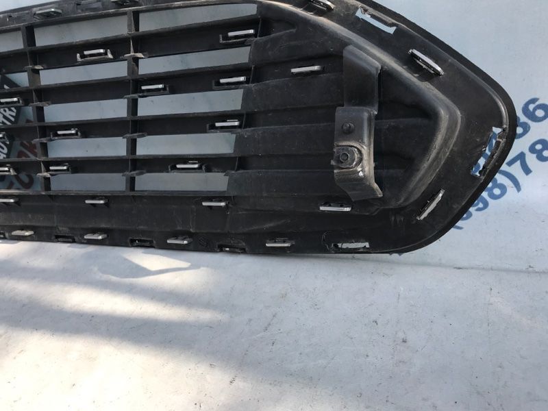 Решітка радіатора Ford Fusion