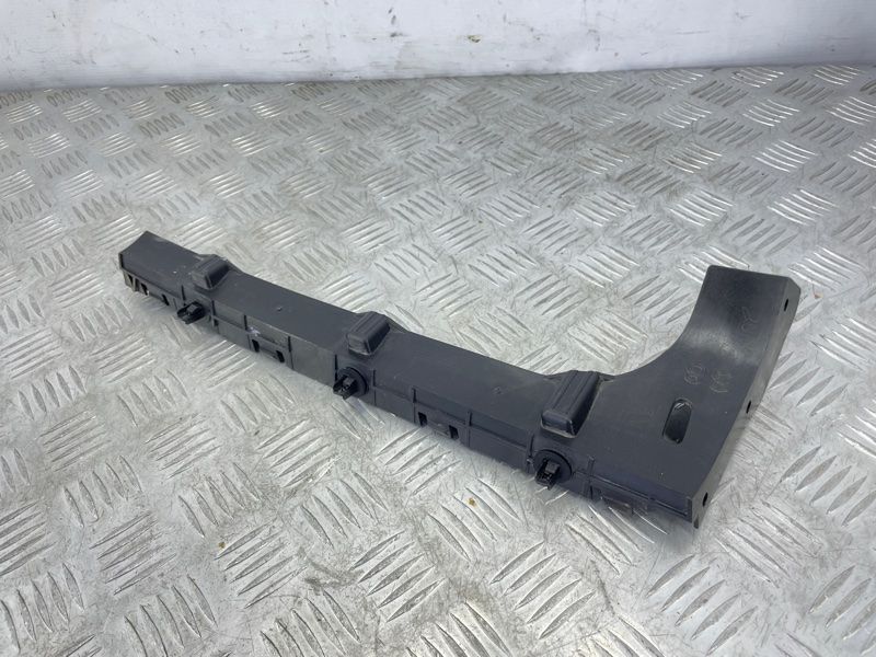 Направляющая заднего бампера 4H0807454D Audi A8