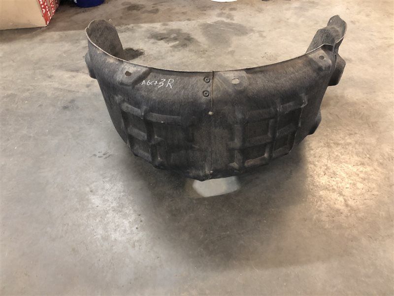 Подкрылок 4G0810172A Audi A6