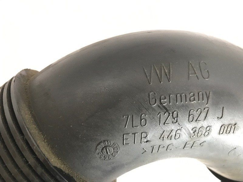 Патрубок воздушного фильтра 7L6129627J Audi Q7