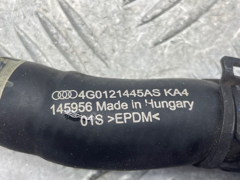 Шланг системи охолодження 4G0121445AS Audi A6